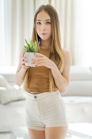 0012-01 thefappeningblog.com.jpg