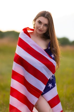 0011-01 thefappeningblog.com.jpg