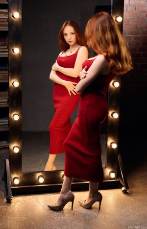 0011-01 thefappeningblog.com.jpg