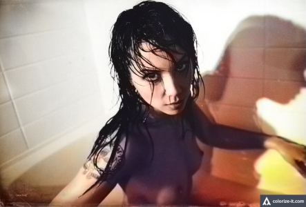 lexa-doig-IN THE TUB colorize.png