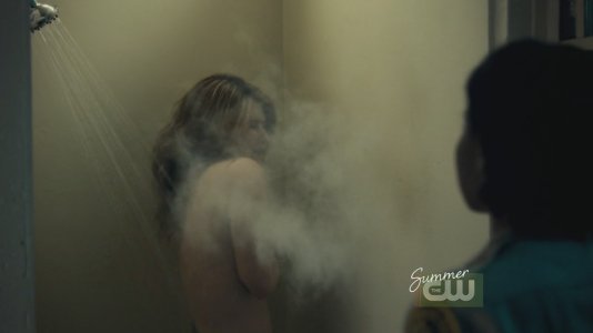 Jewel_Staite-The_LA_Complex_S02E05-01.jpg