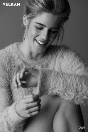 Emily Bett Rickards - Sexy for Vulkan Magazine 56743648_ebr-vulkan_4.jpg