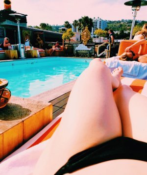 Caity Lotz - legs at the pool 117878994_5a5eef61-5914-4e08-b25c-a99b599ae5cf.jpg