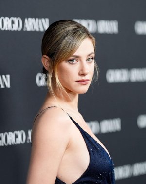 Lili Reinhart 0021027.jpg
