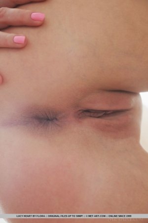 lucy-heart-spoliata-09 thefappeningblog.com.jpg