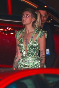 Paris Jackson arrives 2 thefappeningblog.com.jpg