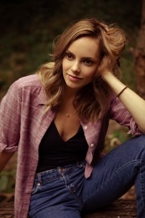 Hannah Tointon.jpg