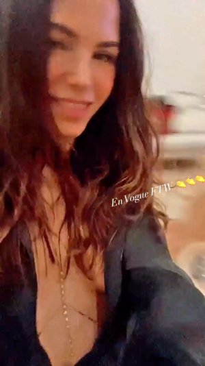 Jenna Dewan - Deep Cleavage 10.jpg