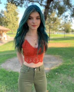 lyliana-wray (2).jpg