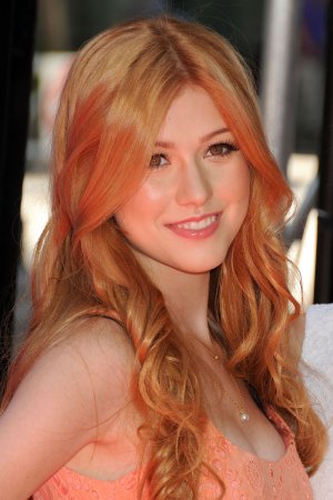 katherine-mcnamara-at-earth-to-echo-premiere-in-los-angeles_14.jpg