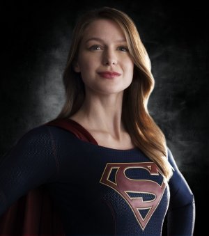 Melissa Benoist First Look In Supergirl Costume -supergirl-first-look-02.jpg