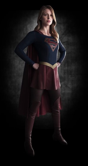 Melissa Benoist First Look In Supergirl Costume -supergirl-full-01-126484.jpg