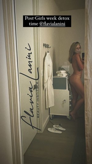 Shantel VanSanten - taking a selfie in a mirror svvs__1_.jpg