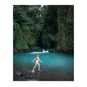 Shantel VanSanten - yup she is still on vacation in Bali 59537559_shantel-2.jpg