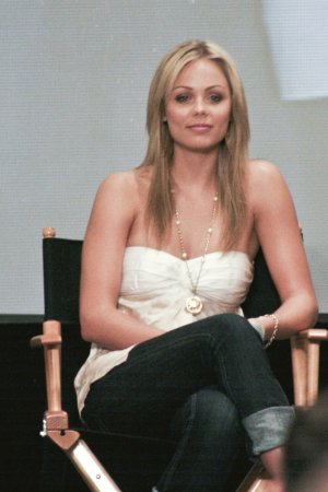 Laura-Vandervoort-HQCelebrities.com-1149.jpg