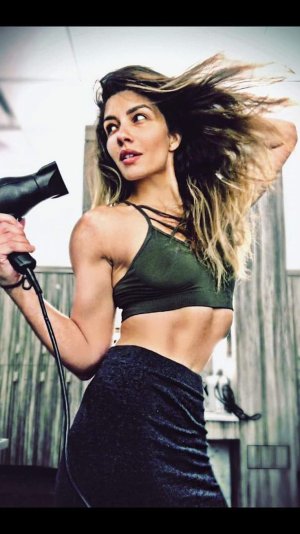 Juliana Harkavy (8).jpg