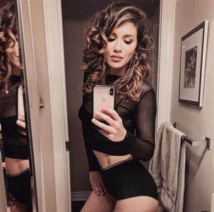 Juliana Harkavy (14).jpg