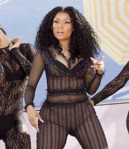 Nicki-Minaj-See-Through-9.jpg