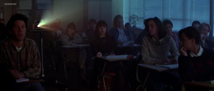 Cara Buono – Waterland (1992) 1mxZYgnaQ_o.jpg