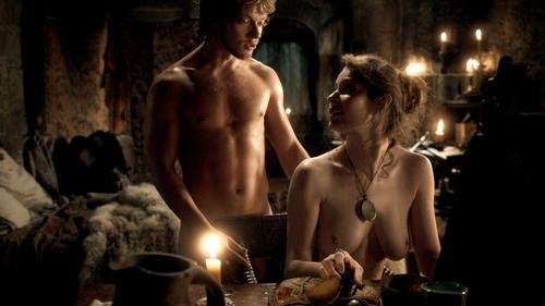 Esme Bianco - Game of Thrones - S01E05_3-500.jpg