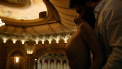 Alyson Bath - Ice - S01E07_1-500.jpg