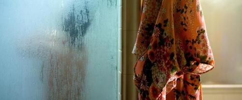 Charlbi Dean Kriek - Don't Sleep - 3_2-500.jpg