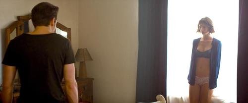 Charlbi Dean Kriek - Don't Sleep - 4_2-500.jpg