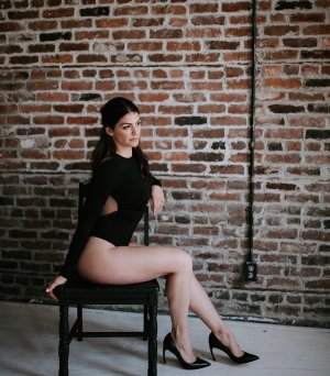 Genevieve Padalecki (7).jpg