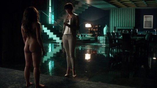 Shivani Ghai - Dominion s02e11 (2015) 2.jpg