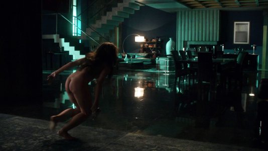 Shivani Ghai - Dominion s02e11 (2015) 5.jpg