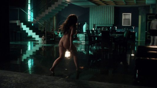 Shivani Ghai - Dominion s02e11 (2015) 6.jpg