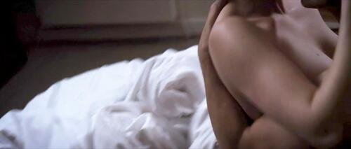 Elizabeth Henstridge - The Thompsons_1-500.jpg