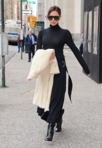 TheFappeningBlog.com - Victoria Beckham Sexy 12.jpg
