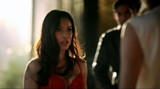 Veronika London - Lucifer S02 E03 67b704508902639.jpg