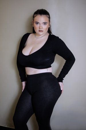 Katieexo134  484  (2).jpg