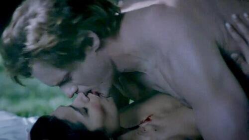 Gabriella Wright - True Blood - S07E03 - 1_3-500.jpg