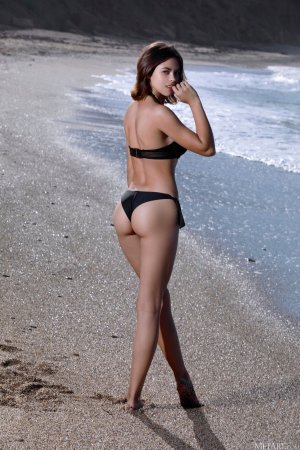 0007-02 thefappeningblog.com.jpg