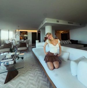 Erin Moriarty 058.jpg