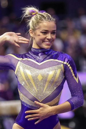 florida-v-lsu-gymnastics-meet-baton-rouge-louisiana-january-v0-3avn1uhffzde1.jpg