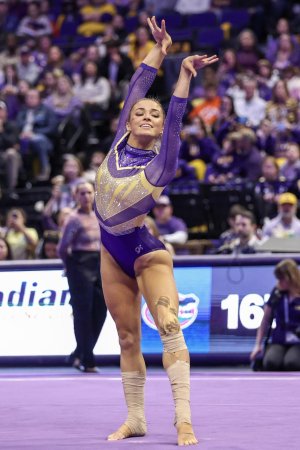 florida-v-lsu-gymnastics-meet-baton-rouge-louisiana-january-v0-diu6kthffzde1.jpg