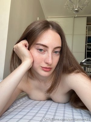 sansastark21 (3).jpg