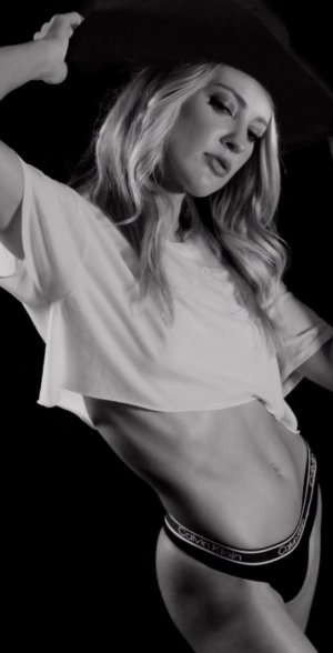 Ciara Hanna (24).jpg