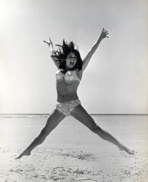 Senta Berger -wiki 1482601.jpg