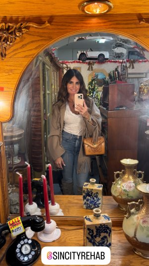 thealisonvictoria_story_1_22_2025_7_32_37 PM3551504611880355823 (1).jpg