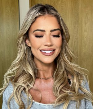 devynne_mua_post_1_23_2025_3_09_57 PM3552097127835121490.jpg