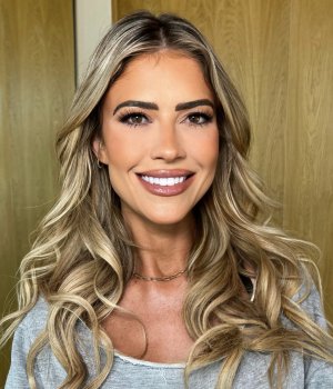 devynne_mua_post_1_23_2025_3_09_57 PM3552097127709491898.jpg