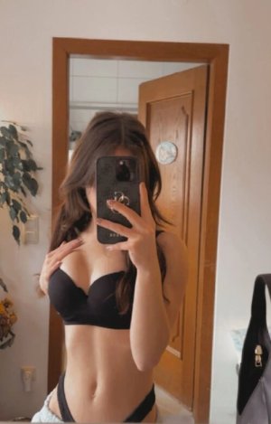 DoreenGnadi (17).jpg