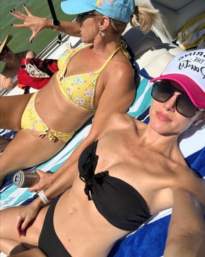 valeriestup_post_5_27_2024_7_19_53 PM3377521773845231457.jpg