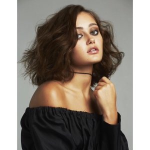 Ella Purnell 000007.jpg