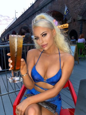 candi_lou 001 (12).jpg